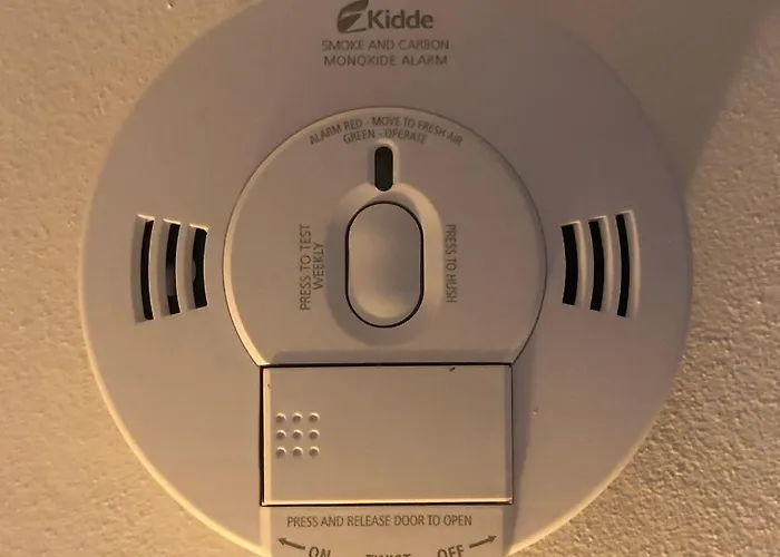 Healthy Flat - Tower Skyline View 아파트