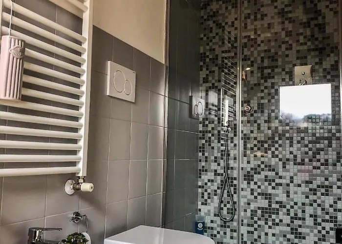 Healthy Flat - Tower Skyline View 아파트 *