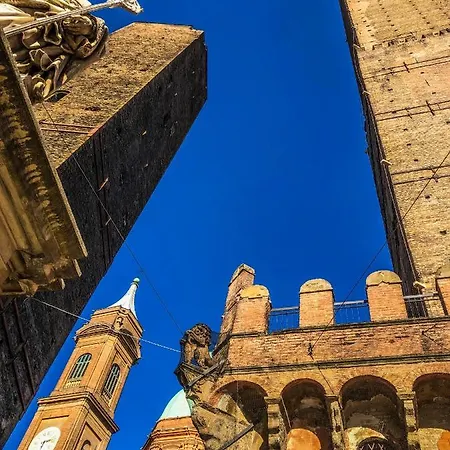 Healthy Flat - Tower Skyline View Apartment