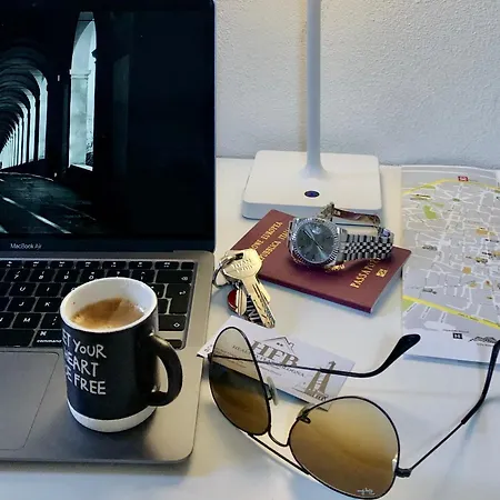 Healthy Flat - Tower Skyline View