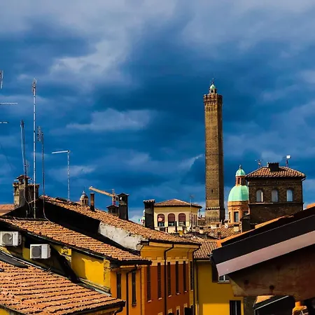 Healthy Flat - Tower Skyline View Apartment Bologna