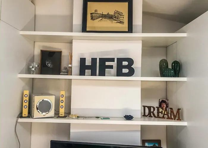 Healthy Flat - Tower Skyline View 아파트 *