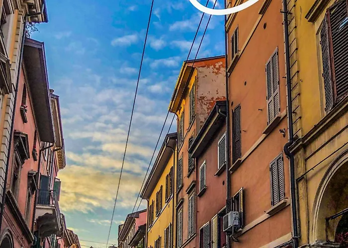 Healthy Flat - Tower Skyline View *