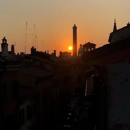 アパート Healthy Flat - Tower Skyline View ボローニャ