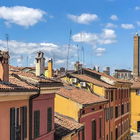 Healthy Flat - Tower Skyline View *