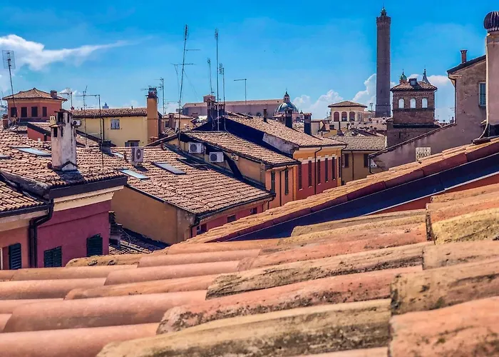 Healthy Flat - Tower Skyline View