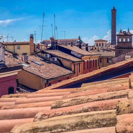 Healthy Flat - Tower Skyline View