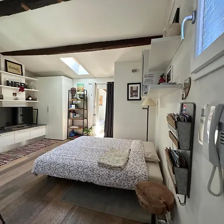 Healthy Flat - Tower Skyline View