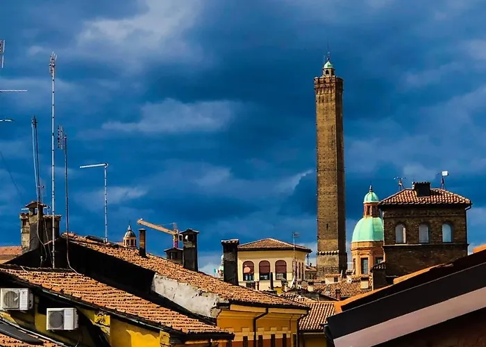 Healthy Flat - Tower Skyline View شقة بولونيا