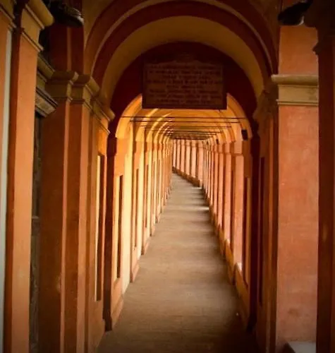 شقة Healthy Flat - Tower Skyline View بولونيا